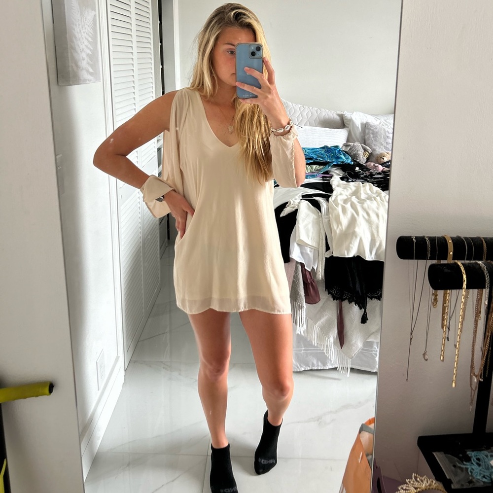 Tobi open long-sleeve cut out mini dress in tan
